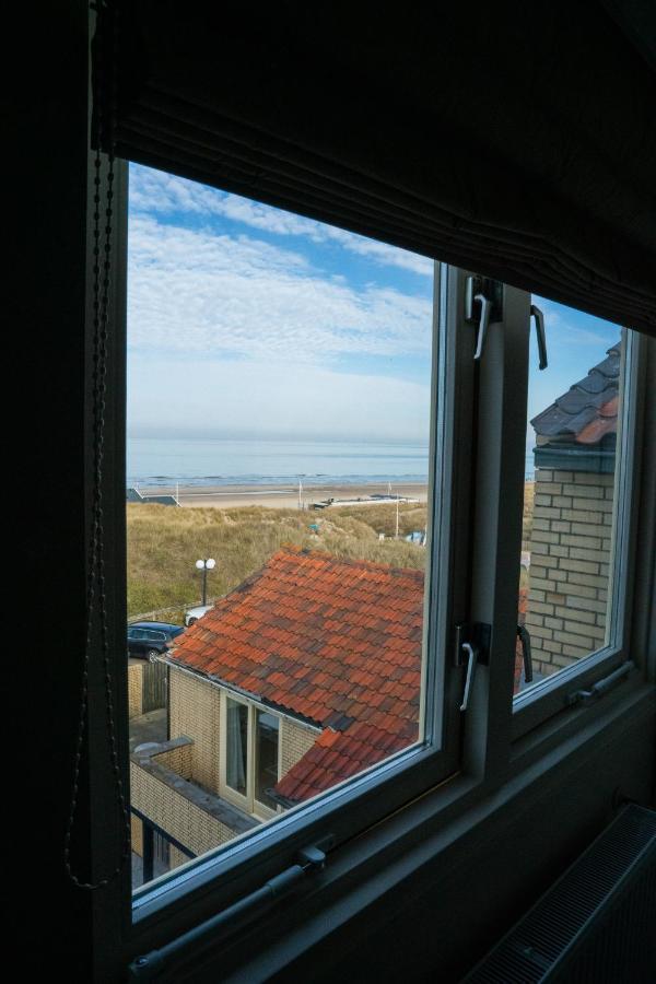 Strandhotel Nassau-Bergen Bergen aan Zee Exterior photo